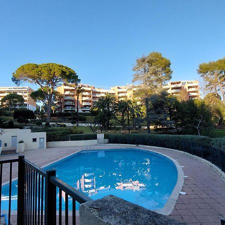 Charmant Appartement Residentiel Avec Terrasse, Jardin Privatif Et Piscine A Cannes Κάννες Εξωτερικό φωτογραφία