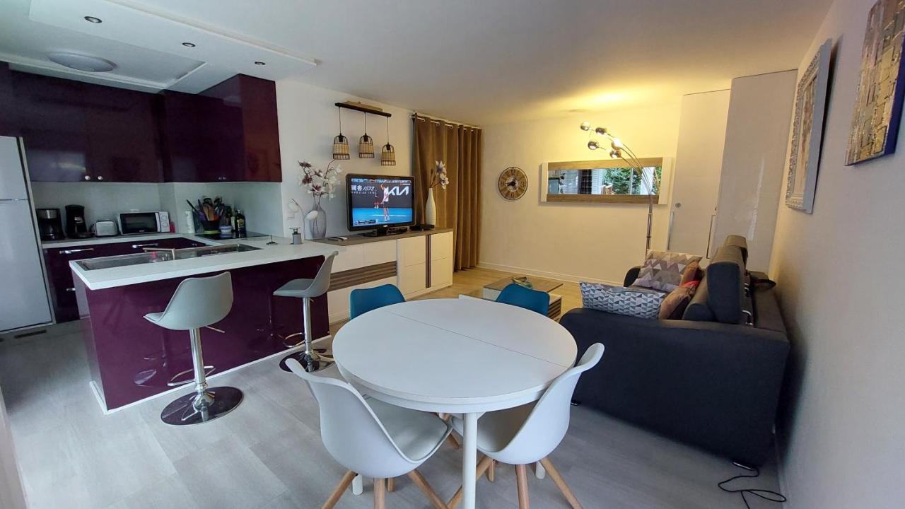 Charmant Appartement Residentiel Avec Terrasse, Jardin Privatif Et Piscine A Cannes Κάννες Εξωτερικό φωτογραφία