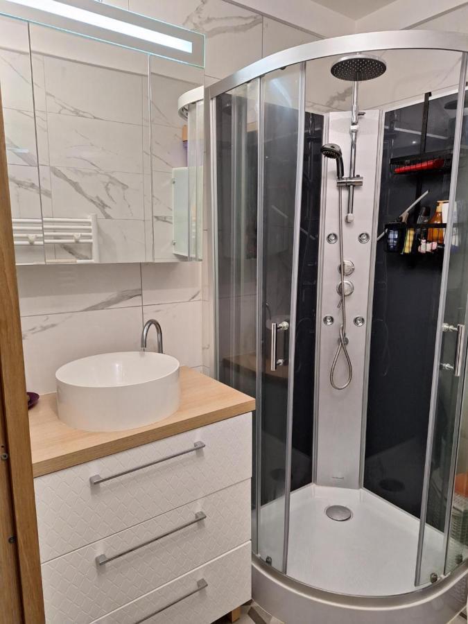 Charmant Appartement Residentiel Avec Terrasse, Jardin Privatif Et Piscine A Cannes Κάννες Εξωτερικό φωτογραφία