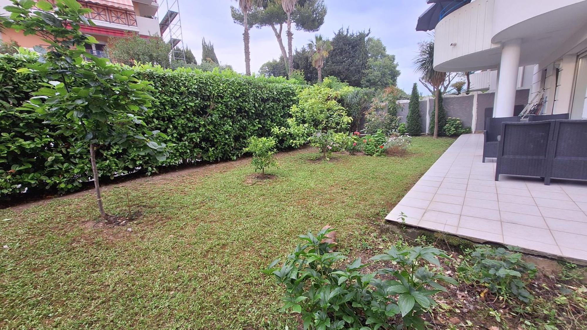 Charmant Appartement Residentiel Avec Terrasse, Jardin Privatif Et Piscine A Cannes Κάννες Εξωτερικό φωτογραφία